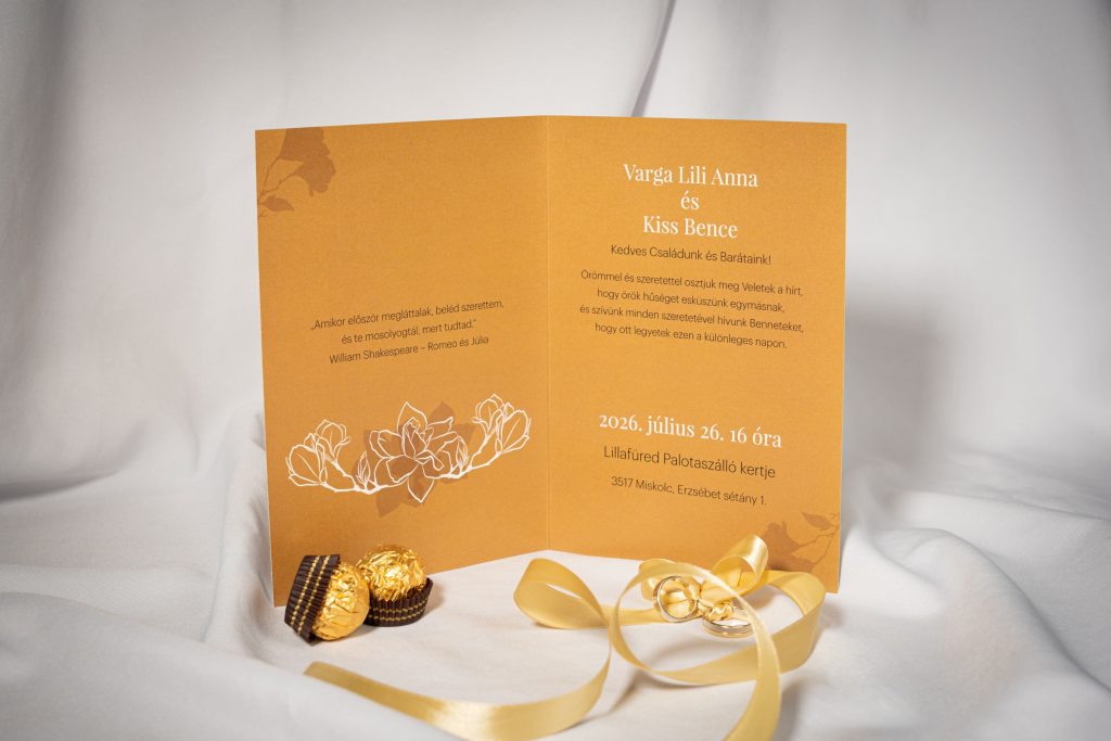 A képen a Luxury stílusú nyomtatott meghívó látható